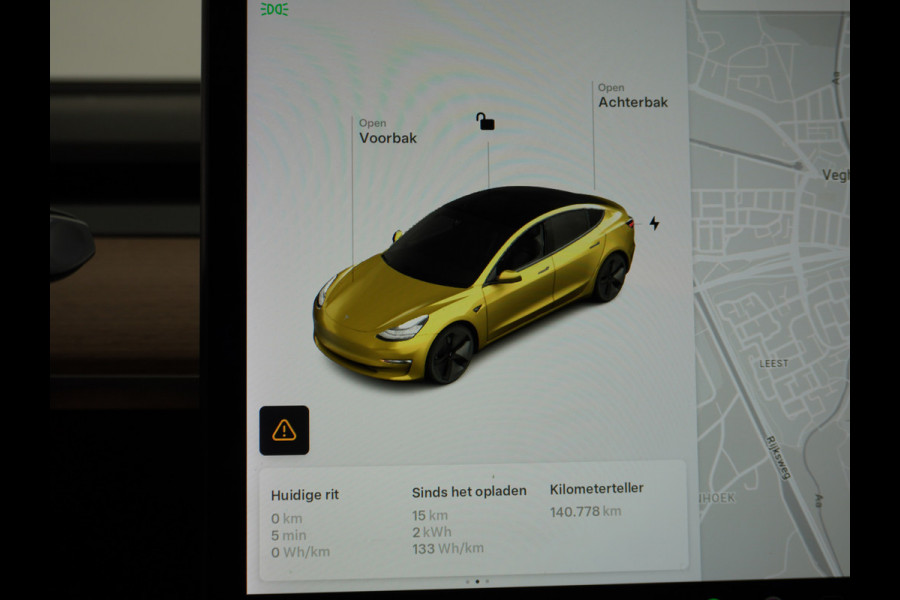 Tesla Model 3 SR+ Standard RWD Plus 325PK AutoPilot 2.5 Leer Premium-l.s. PanoDak Adaptive cruise 18" Camera's Elektr.-Stuur+Stoelen+Spiegels+ WIFI Ecc Navigatiesysteem full map LED Comfortstoel(en) ACC Dual-ECC DAB Voorverwarmen interieur via App Keyless via Telefoonsleutel One-Pedal-Drive Origin. NLse auto ! 1e eigenaar lease
