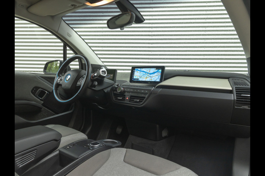 BMW i3 i3S 120Ah - Camera - Harman Kardon - Stoelverwarming