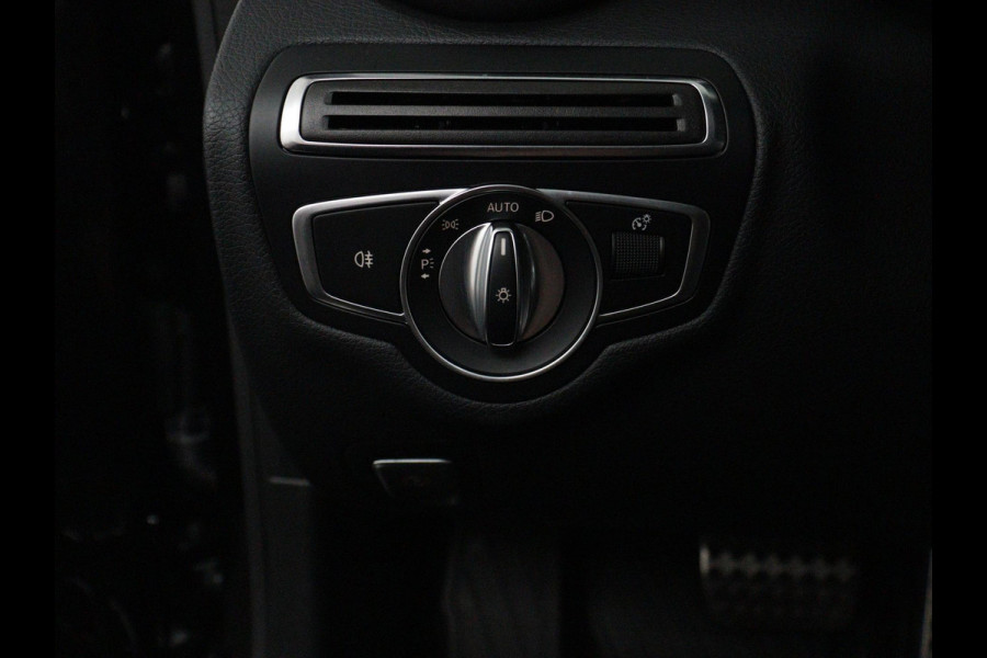 Mercedes-Benz C-Klasse Coupé 180 Premium AMG Plus Pack | Panorama | Multibeam | 1e Eigenaar