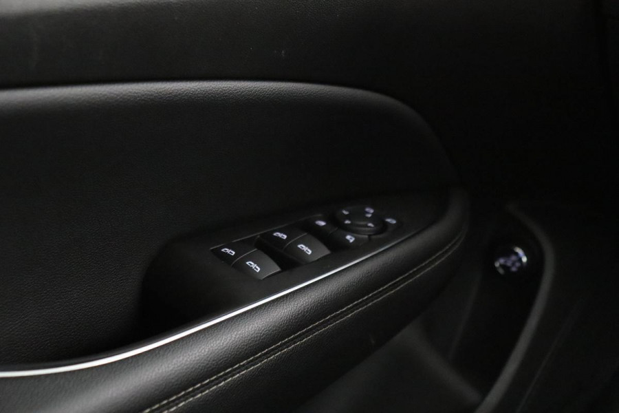 Opel Insignia 1.5T Innovation | Matrix LED | Leder | Carplay | Stoelverwarming | Navigatie | Keyless | DAB | Dodehoek detectie | Cruise control