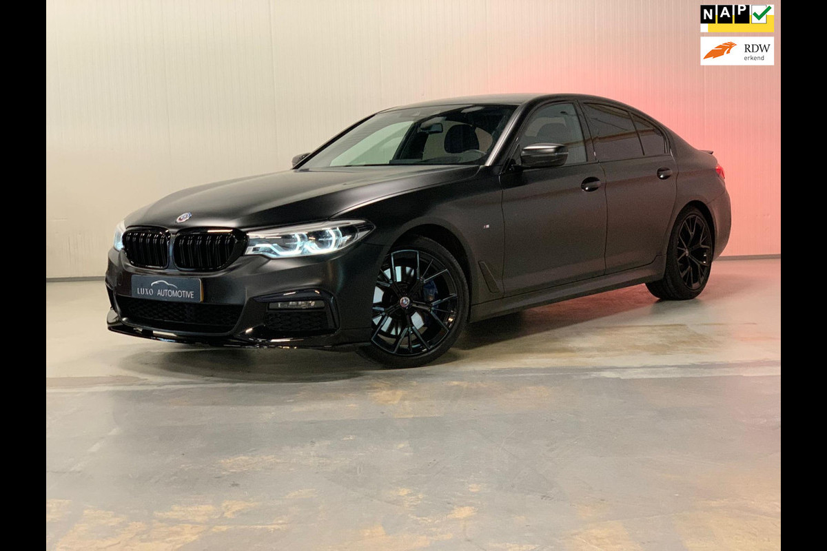 BMW 5 Serie 530i High Executive | M5 UITVOERING | STERRENHEMEL | AKRAPOVIC | DIAMOND VERSNELLINGSPOOK