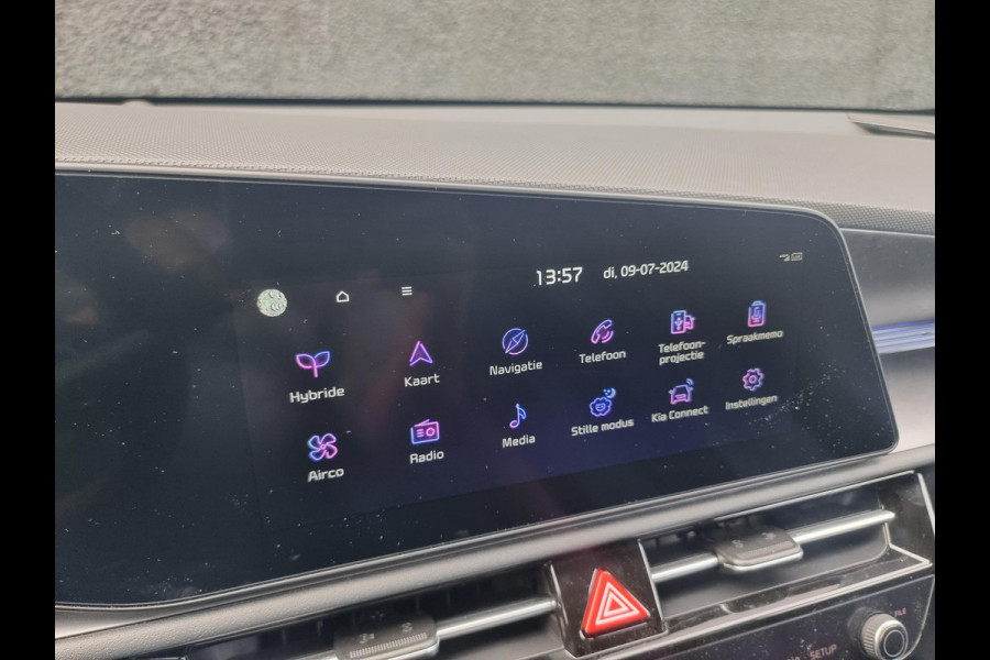 Kia Niro 1.6 GDi Hybrid ExecutiveLine Automaat | Schuif-/Kanteldak | Leder | Harman/Kardon | 18” Velgen | Stoelverkoeling | Camera | Navi | Stuur-/Stoelverwarming | Clima | Key-Less | Apple CarPlay/Android Auto | PDC | Cruise | LED |