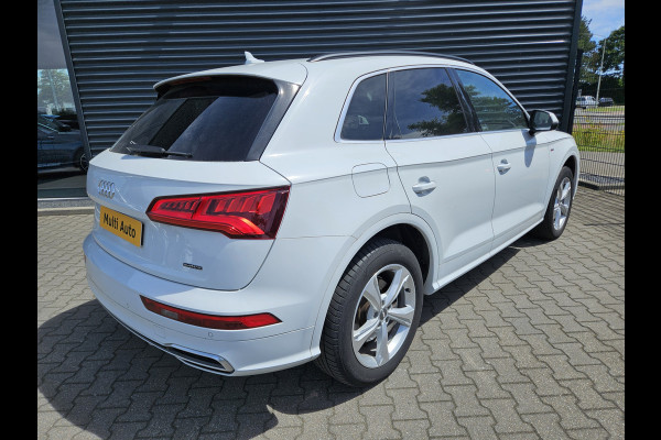 Audi Q5 50 TFSI e quattro S Line Plug In Hybrid PHEV | Panodak | Lederen Sportstoelen & Ventilatie | Camera | 19"L.M | Apple Carplay | Drive Select |