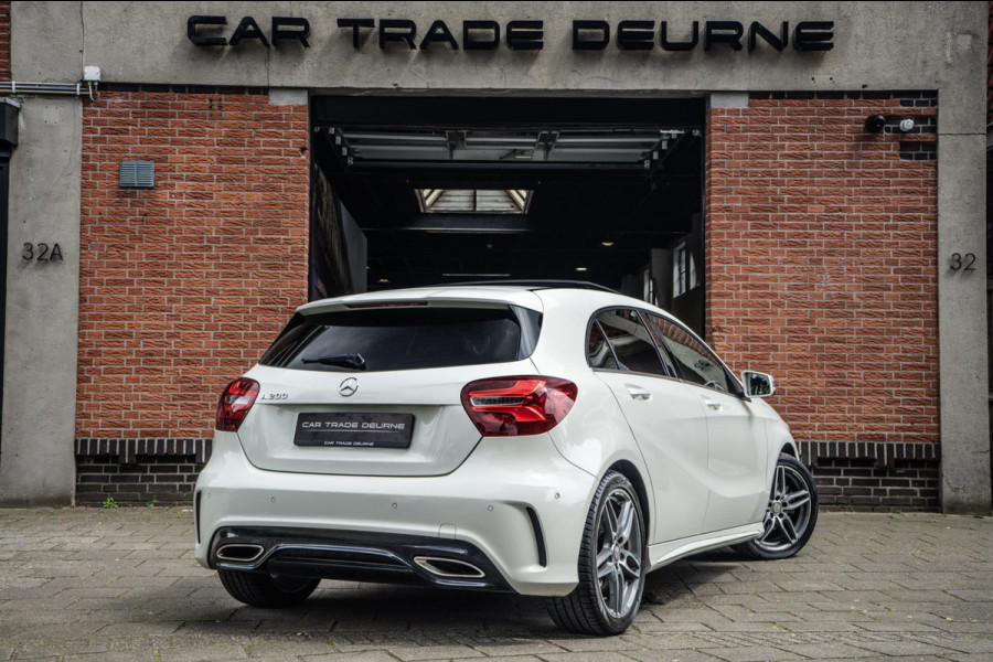 Mercedes-Benz A-Klasse 200 AMG Line PANO / NAVI / PDC