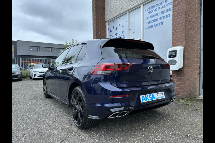 Volkswagen Golf 1.5 eTSI 2x R-Line DSG/Sfeerverlichting/Stuurvw/Blindspot/18inch/Stoelvw voor&achter/Fabrieksgarantie/ACC/Lane Assist