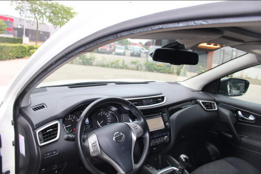 Nissan QASHQAI 1.2 N-Connecta 360 Camera Navigatie 12 maanden bovag