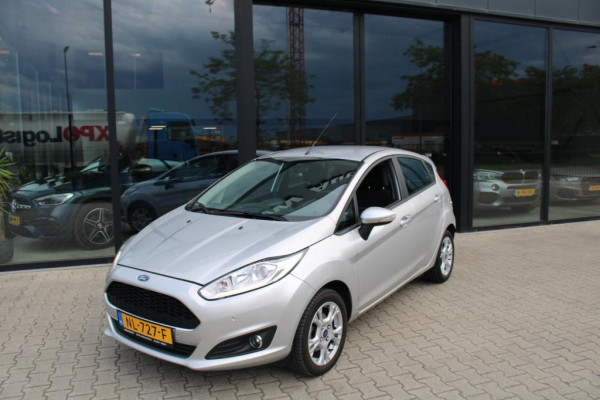 Ford Fiesta 1.0 Style Ultimate PDC/Cruise controle Rijklaar met Bovag garantie