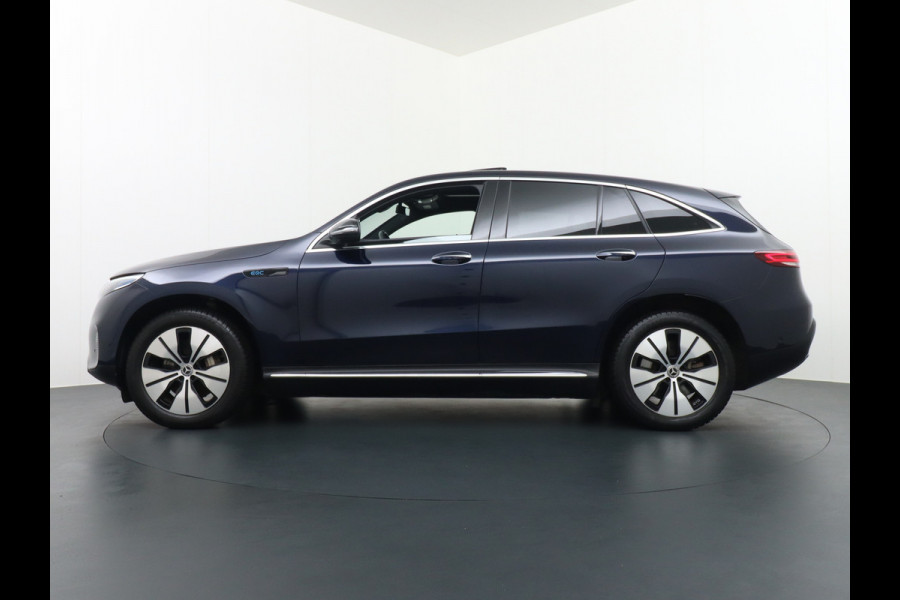 Mercedes-Benz EQC 400 4MATIC 408pk 706Nm Premium 80 kWh Leer Burmester Connect20High Matrix Led El.Klep 19"lm Auto-Pilot Park-Assist Adaptive-Led  Airbalance pakket Distronic-plus Verkeersbord detectie Uitparkeer waarschuwing Thermatik E-call Keyless Go Comfort pack Rij-assistentiepakket Pre-Safe-pack Zwarte-hemel Zit-comf.pack Distroni Priv.Glass Keyless Chroompakket  84.000,- nieuw Orig.NLse auto ! 1800kg trekvermogen !!