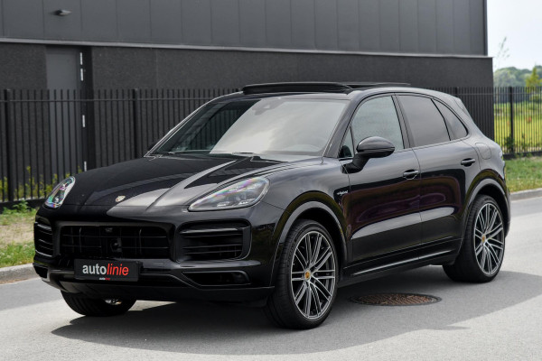 Porsche Cayenne 3.0 E-Hybrid. Sport Design, Chrono, Pano, 18 Weg, ACC, 360, Keyless, Luchtvering, Bose, Trekh, CarPlay!