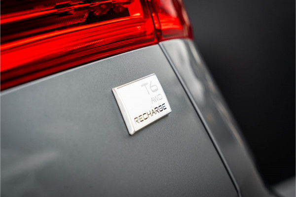 Volvo XC60 2.0 Recharge T6 AWD Inscription - Panorama | Memory | Achteruitrijcamera | 21"