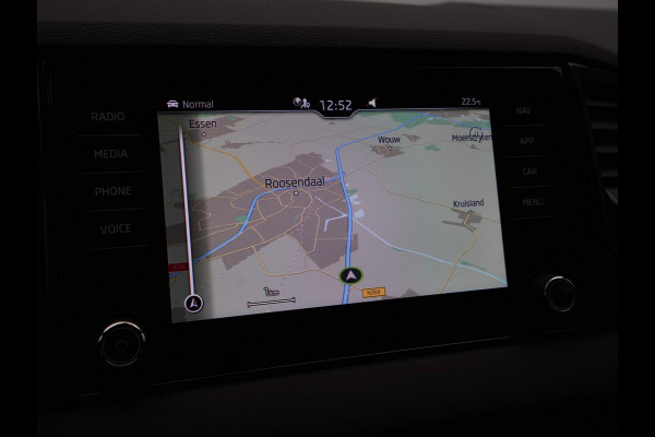 Škoda Karoq 1.5 TSI 150pk DSG Sportline Business Navigatie Camera Side Assist Stuurverwarming 35