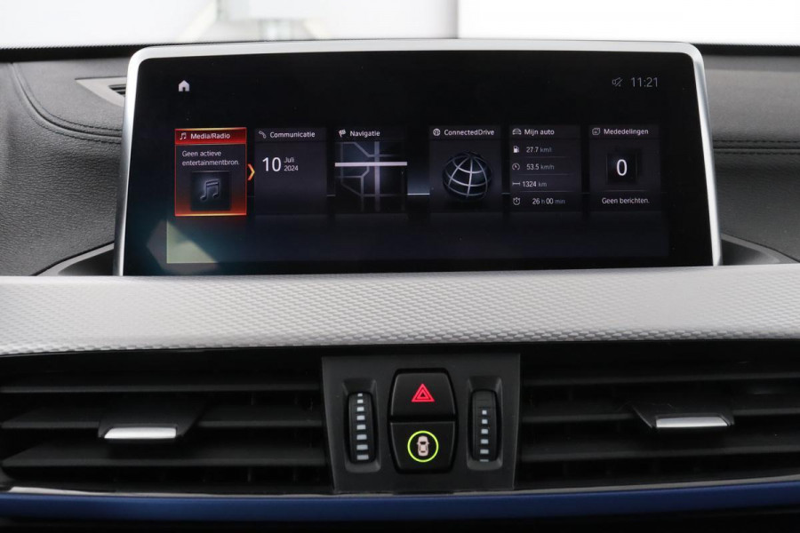 BMW X1 xDrive25e M-Sport | Stoel & stuurverwarming | Sportstoelen | Full LED | Navigatie | Climate control | Half leder | Cruise control | PDC | Bluetooth