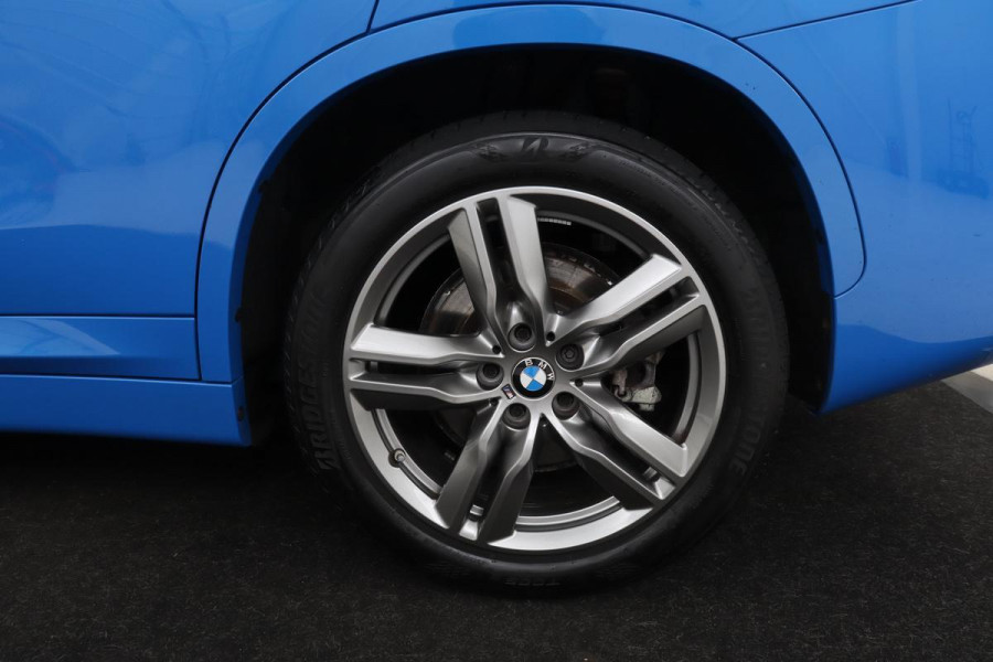 BMW X1 xDrive25e M-Sport | Stoel & stuurverwarming | Sportstoelen | Full LED | Navigatie | Climate control | Half leder | Cruise control | PDC | Bluetooth