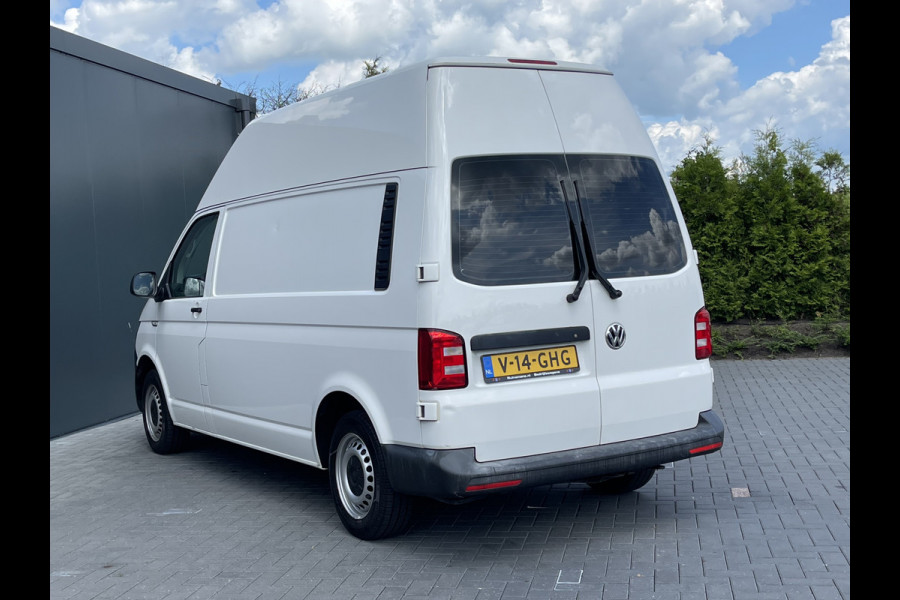 Volkswagen Transporter 2.0 TDI 150 PK 4-MOTION / L2H2 / AIRCO / CRUISE / STANDKACHEL / STOELVERWARMING