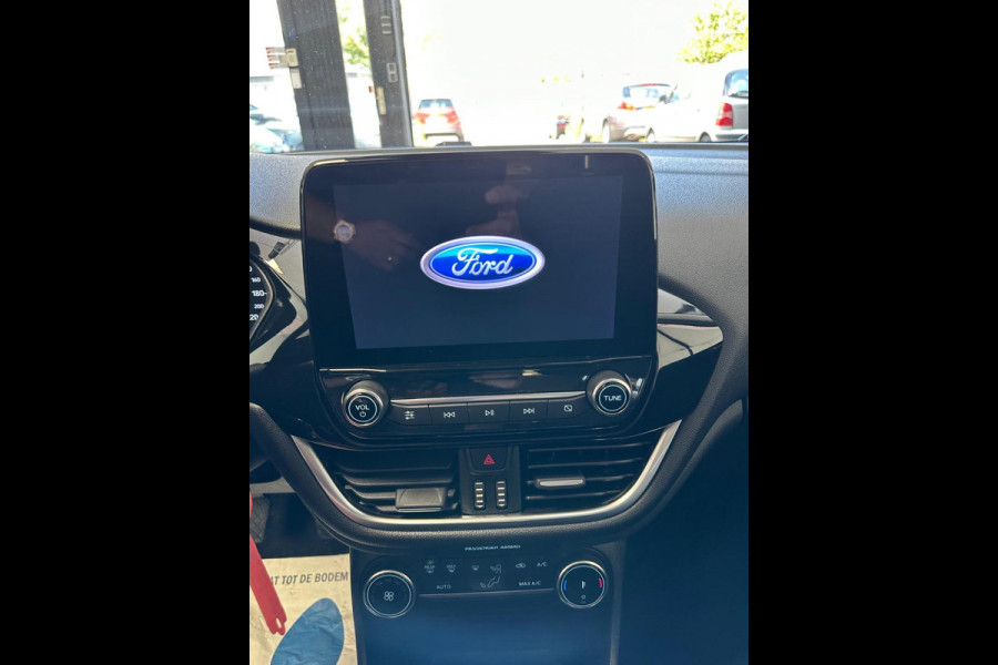 Ford Fiesta 1.0 EcoBoost Hybrid Titanium Apple Car Play en Android Auto Navigatie