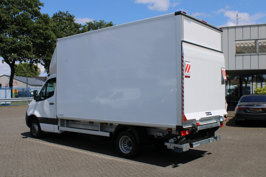 Mercedes-Benz Sprinter 517 CDI Bakwagen met laadklep 1000 kg Dhollandia laadklep, MBUX met navigatie, Geveerde stoel