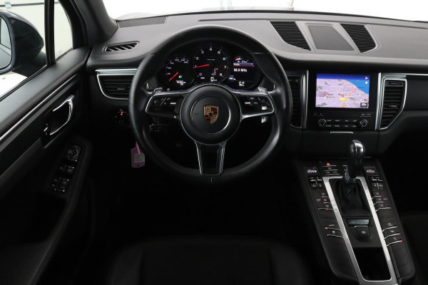 Porsche Macan 2.0 | Origineel NL | Trekhaak | Navigatie | Leder/Alcantara | PDC | Climate control | Cruise control | Bluetooth