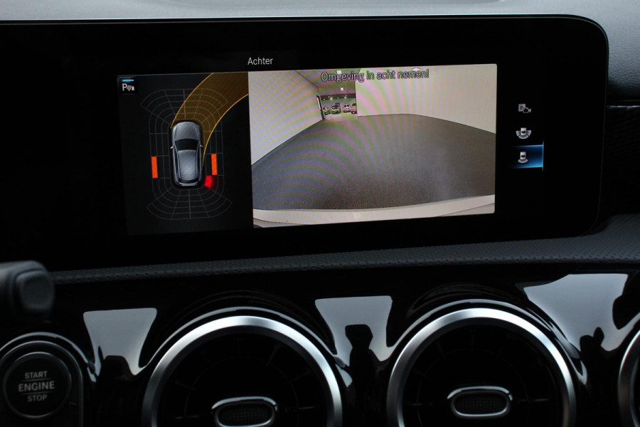Mercedes-Benz A-Klasse 180 Progressive 7-DCT | Navigatie | Climate Control | Virtual Cockpit | Stoelverwarming | 17" Lichtmetalen velgen | Parkeer sensoren | Cruise Control