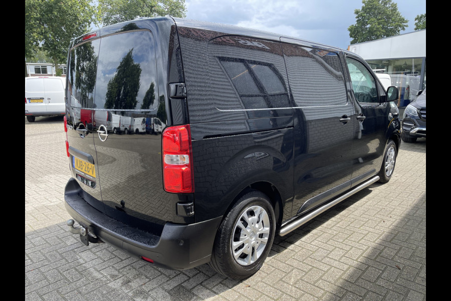 Opel Vivaro 1.5 CDTI 120pk L2H1 Edition / vaste prijs rijklaar € 20.950 ex btw / lease vanaf € 375 / dubbele schuifdeur / airco / cruise / camera / trekhaak / pdc voor en achter !