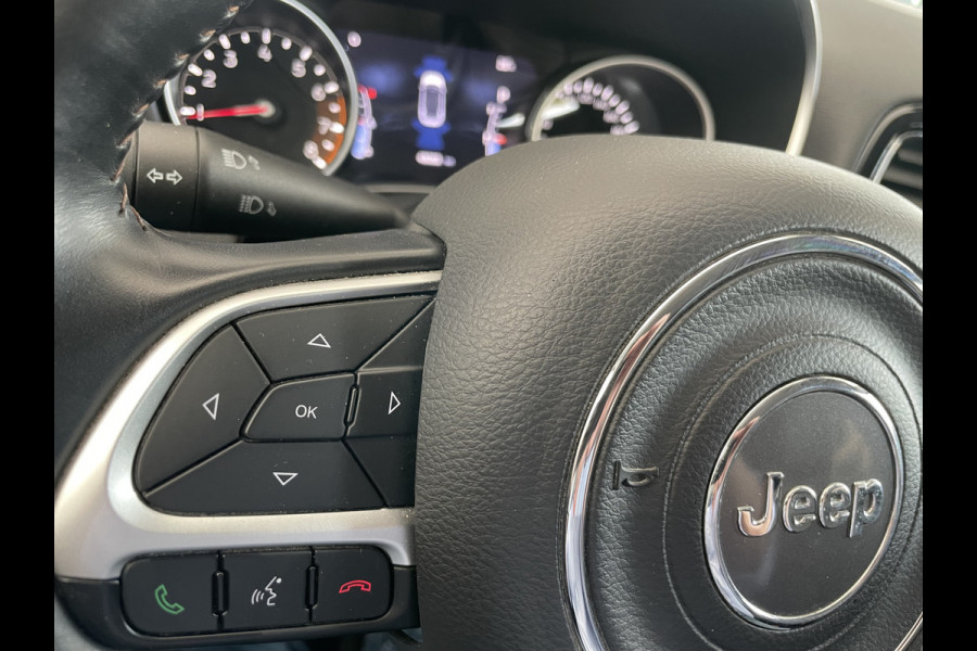 Jeep Compass 1.3T Limited Automaat Clim. control - Cruise control - Parks. V+A - Navi - U-Con./Radio/USB/AUX/DAB/TEL - A-uitrijcam. - MFL-Stuurwiel - ML - LMV - CD+AB - Ramen en Spiegels E-V+VW - Stuurwiel VW - V-Stoelen V+VW