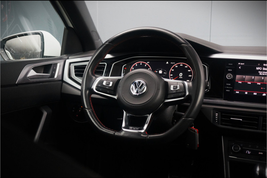 Volkswagen Polo 2.0 TSI GTI DSG | Panoramadak | Leer | Virtual | Camera | Automaat | NAP | Stoelverwarming | Led | Adaptive Cruise Control | Navigatie | Aut. Airco | Apple Carplay |