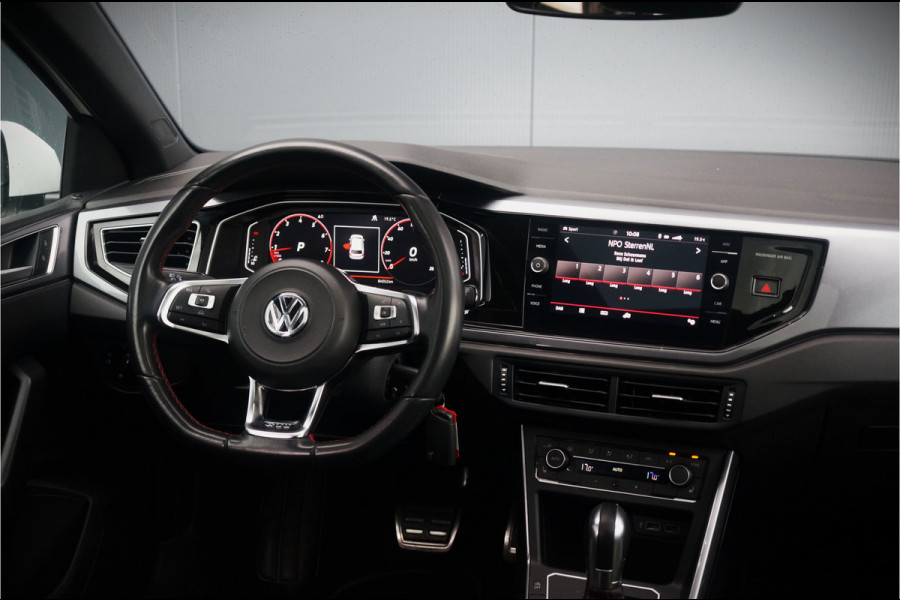 Volkswagen Polo 2.0 TSI GTI DSG | Panoramadak | Leer | Virtual | Camera | Automaat | NAP | Stoelverwarming | Led | Adaptive Cruise Control | Navigatie | Aut. Airco | Apple Carplay |