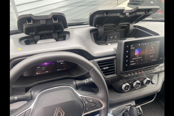 Renault Trafic 2.0 Blue DCI 150PK AUT EDC T30 L2H1 Camera / Navi apple Carplay / ECC