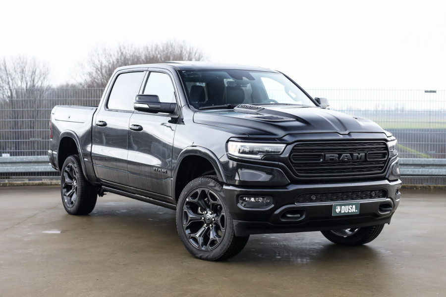 Dodge Ram 1500 Limited 5.7 V8 HEMI Night Edition / RAM Box / Panoramadak  / Luchtvering