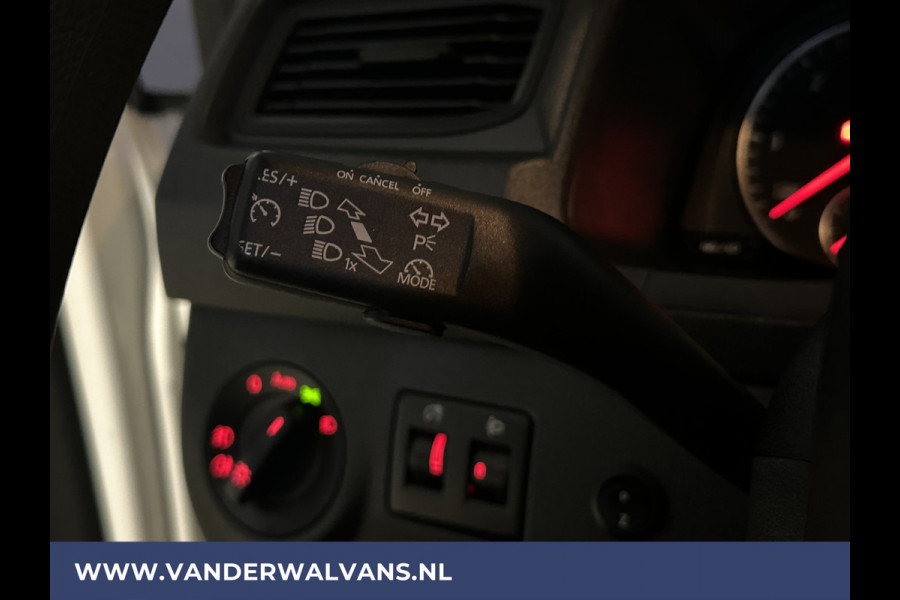 Volkswagen Caddy 2.0 TDI L1H1 Euro6 Airco | Cruisecontrol | Parkeersensoren | Trekhaak zijdeur, verwarmde voorruit