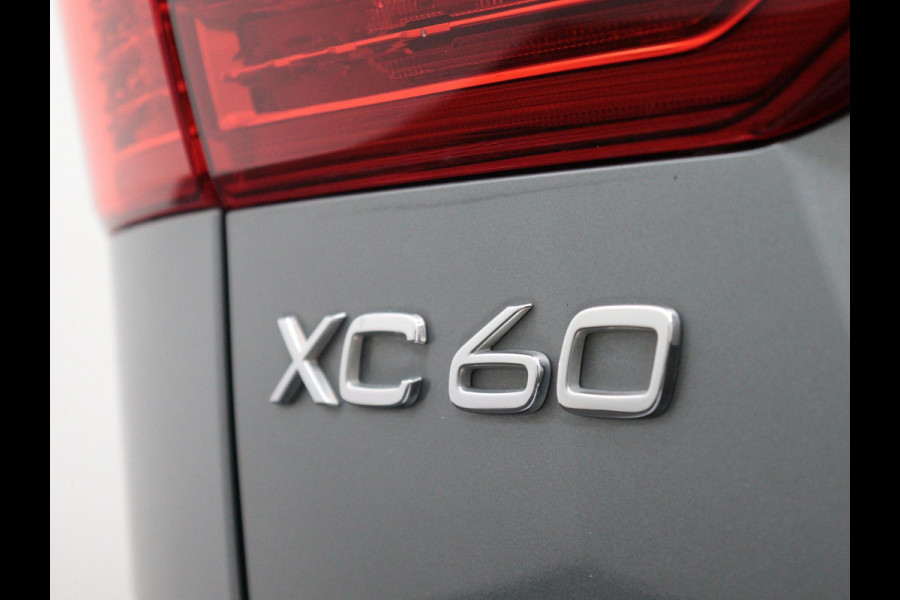 Volvo XC60 2.0 Recharge T8 AWD R-Design | Panorama | Camera |