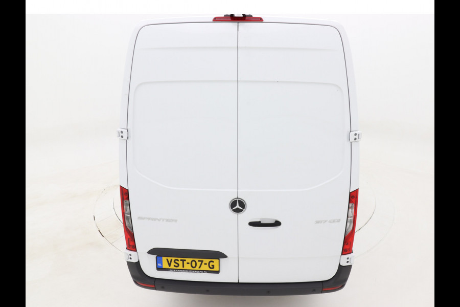 Mercedes-Benz Sprinter 317 1.9 CDI L3H2 170PK RWD MBUX Geveerde stoel Cruise control Airco Camera