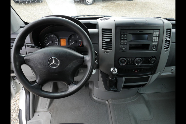 Mercedes-Benz Sprinter 314 2.2 CDI 140PK, Pickup, Dubbel Cabine, Airco, Automaat, Trekhaak 3.500KG, Open laadbak inwendig L*B*H = 340*205*40