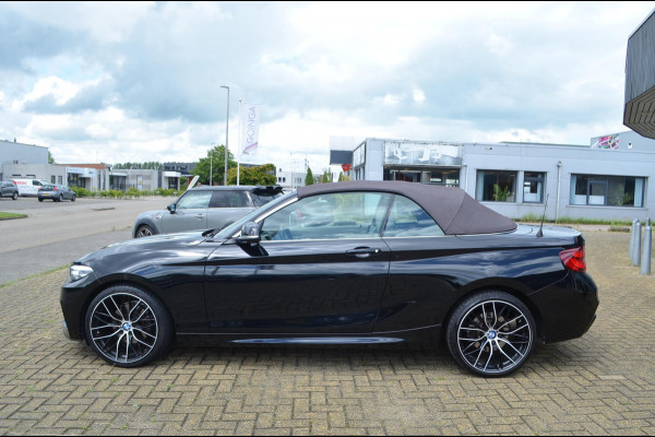 BMW 2 Serie Cabrio 220i High Exe M-sport