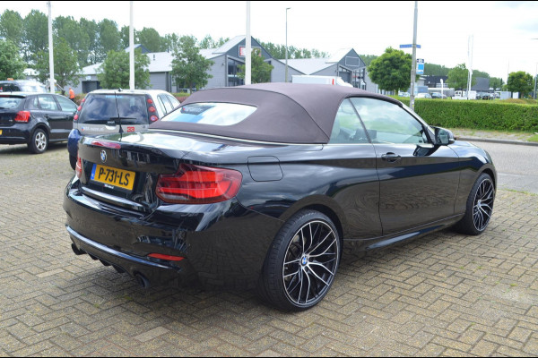 BMW 2 Serie Cabrio 220i High Exe M-sport