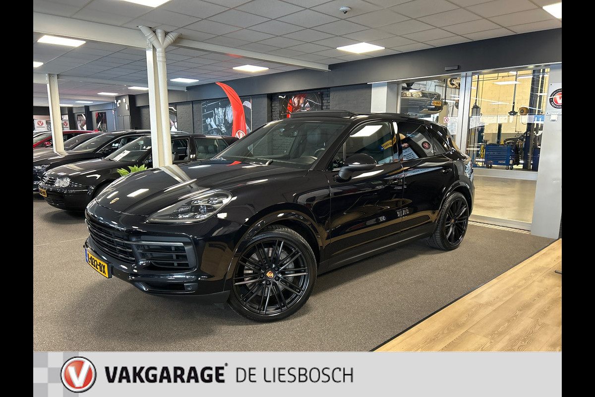 Porsche Cayenne 2.9 S Nieuw model / 444 pk / Pano / stoelen 14 voudig / Leder / Navigatie / Bose / camera / 22 inch