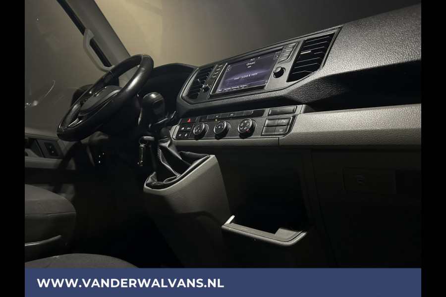 Volkswagen Crafter 35 2.0 TDI 140pk L3H3 L2H2 inrichting Euro6 Airco | 3000kg Trekhaak | Navigatie cruisecontrol, imperiaal, trap, camera, parkeersensoren, sidebars,