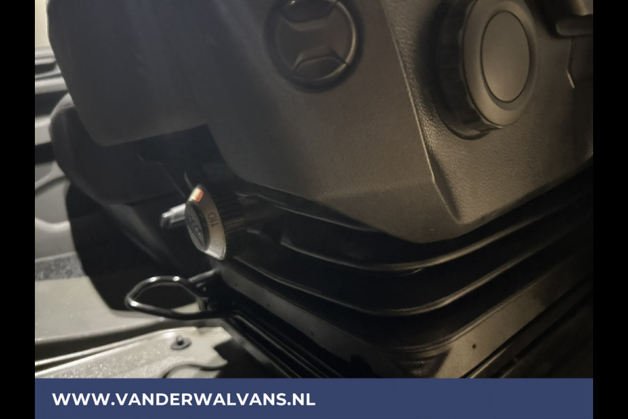 Volkswagen Crafter 35 2.0 TDI 140pk L3H3 L2H2 inrichting Euro6 Airco | 3000kg Trekhaak | Navigatie cruisecontrol, imperiaal, trap, camera, parkeersensoren, sidebars,