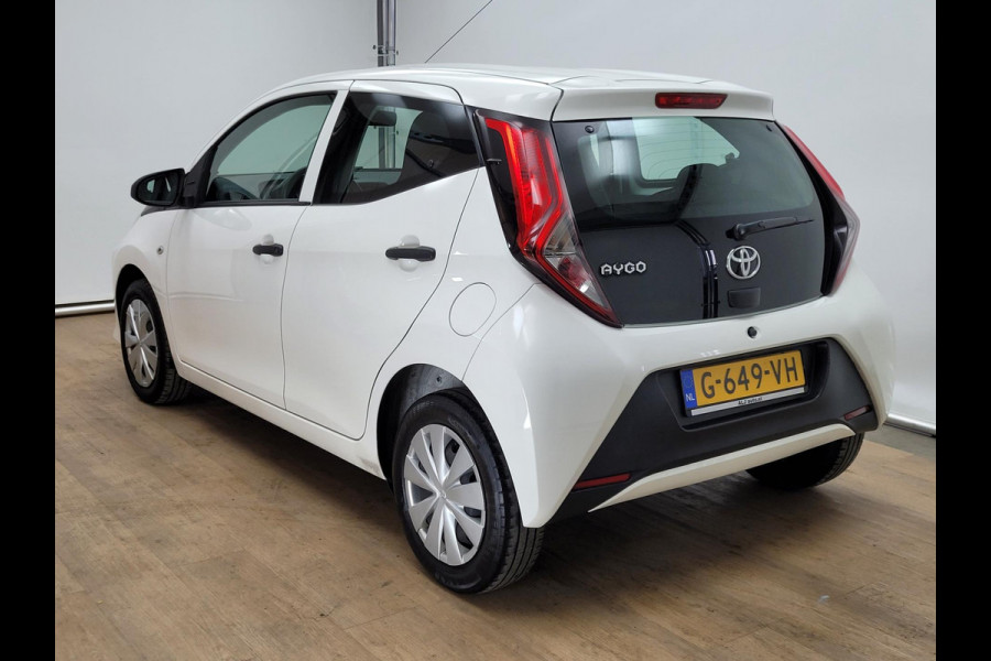 Toyota Aygo 1.0 VVT-i x-fun | Led lampen | Airco | Bluetooth audio | Cruisecontrol | Zuinig en lage weg. belasting | Boekjes erbij