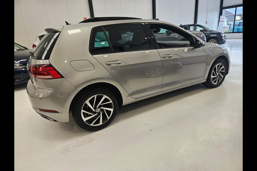 Volkswagen Golf 1.6 TDI Trendline Panoramadak, Automaat