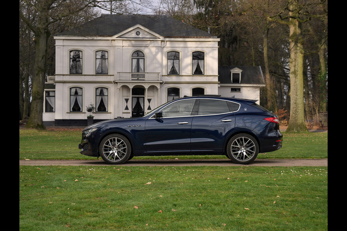 Maserati Levante 3.0 V6 S AWD GranLusso | Pano-dak | CarPlay | Harman/Kardon | Camera