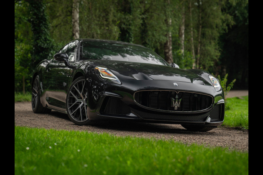 Maserati GranTurismo V6 AWD Trofeo 550pk | ADAS 2 | Sport Design Pack | Sonus Faber | Carbon