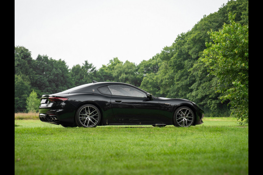 Maserati GranTurismo V6 AWD Trofeo 550pk | ADAS 2 | Sport Design Pack | Sonus Faber | Carbon