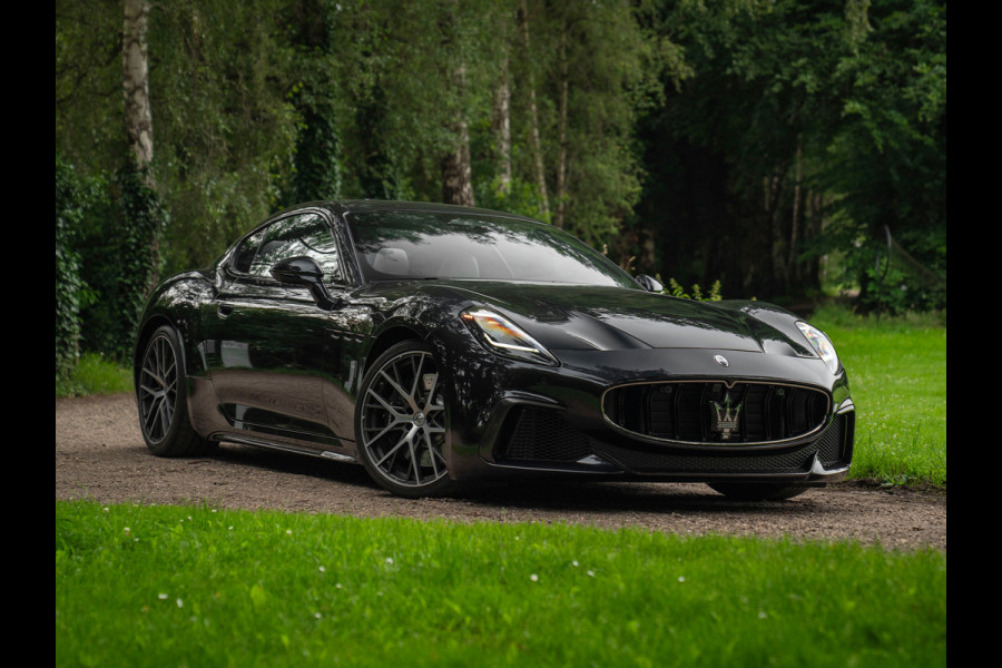 Maserati GranTurismo V6 AWD Trofeo 550pk | ADAS 2 | Sport Design Pack | Sonus Faber | Carbon