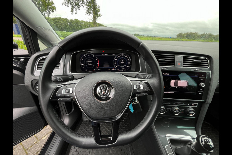 Volkswagen Golf 1.4 TSI Highline Business R VIRTUAL COCKPIT / MASSAGESTOEL / ALCANTARA / ACC / PDC / 4-SEIZ. BAND / LEDVERLICHTING