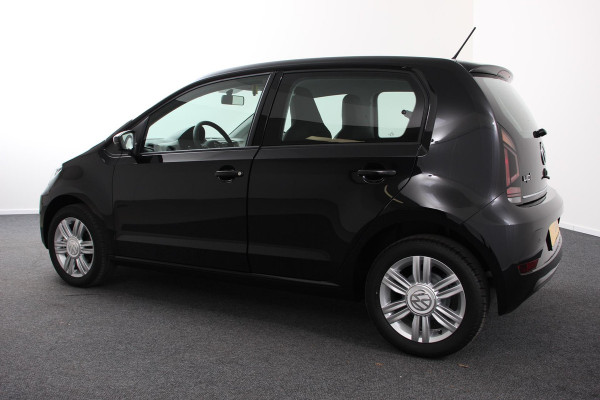 Volkswagen up! 1.0 Automaat high up! | Climate Control | Bluetooth | Lichtmetalen Velgen | 5-drs