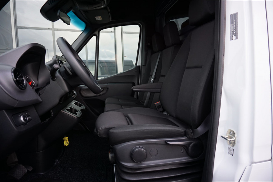 Mercedes-Benz Sprinter 317 CDI L3 H2 9G-TRONIC / MBUX / Camera / Parkeersensoren / Cruise control / Airco / 270 Graden achterdeuren