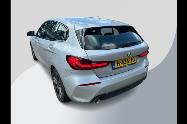 BMW 1-serie 118i Executive Edition 140pk Automaat | Digitale cock pit | Audio pakket | 17 inch