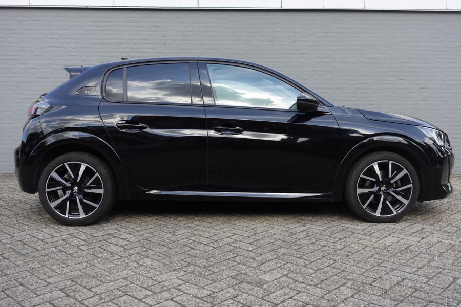 Peugeot 208 1.2 PureTech GT 130 AUTOMAAT | NAV | PANO- DAK | AD. CRUISE | STOELVW | FULL LED