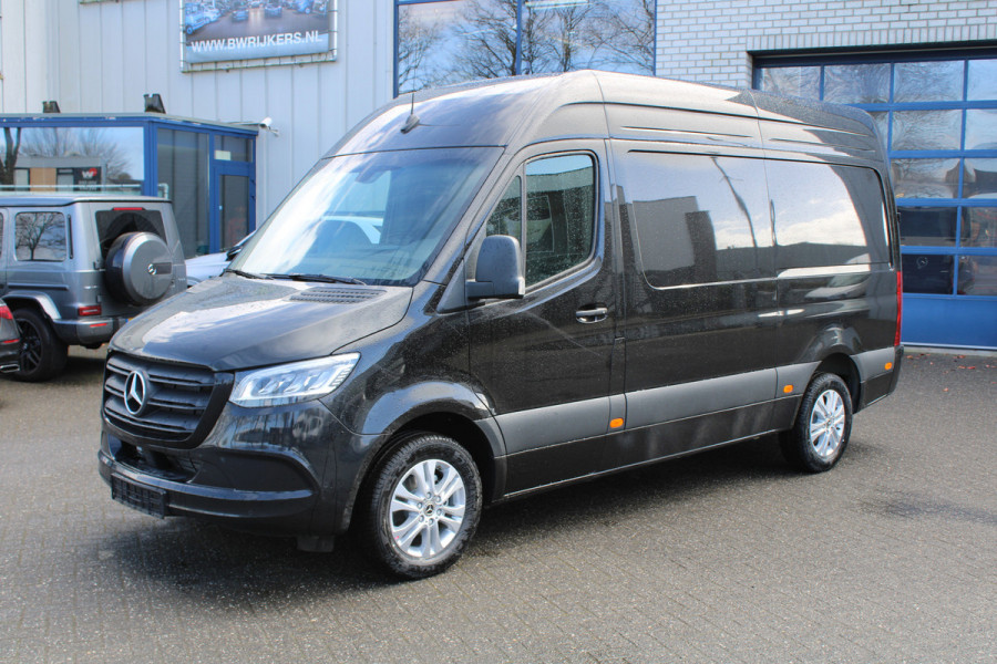 Mercedes-Benz Sprinter 317 CDI L2H2 3500kg trekhaak, LED, MBUX met parkeerpakket en camera, Etc.