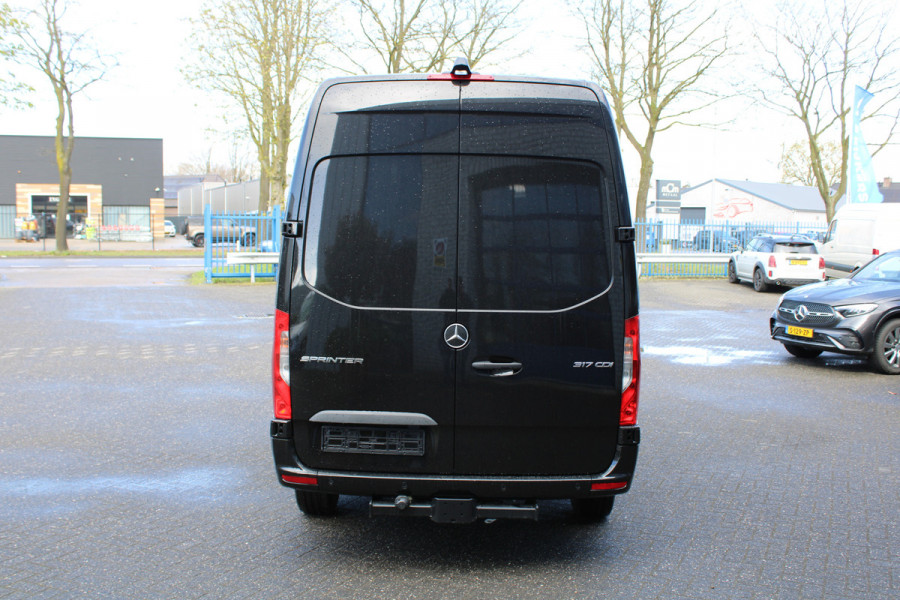 Mercedes-Benz Sprinter 317 CDI L2H2 3500kg trekhaak, LED, MBUX met parkeerpakket en camera, Etc.